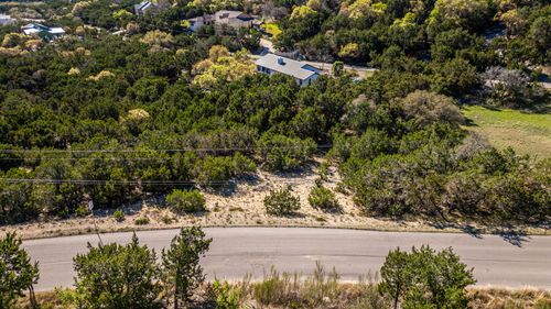 2711 Crosswind Dr, Spicewood, TX, 78669-5126 | Card Image