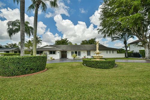 9900 Calusa Club Drive, Kendall, FL, 33186 | Card Image