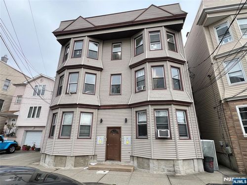 7 Franklin Ave, Harrison, NJ, 07029-1626 | Card Image