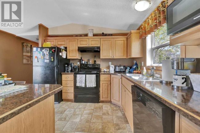 3313 43 Ave, House other with 3 bedrooms, 2 bathrooms and 2 parking in Lloydminster SK | Image 10
