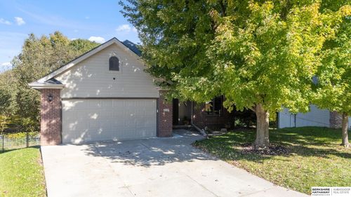 219 Antioch Drive, Council Bluffs, IA, 51503 | Card Image