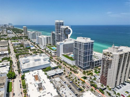 214-6801 Collins Ave, Miami Beach, FL, 33141-3243 | Card Image
