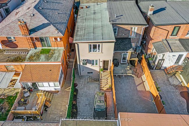 77 Millicent St, Home with 7 bedrooms, 3 bathrooms and null parking in Toronto ON | Image 35