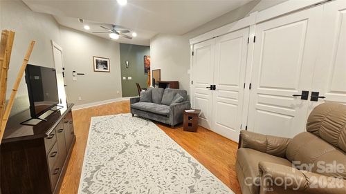 141 Bruce Cir, Pisgah Forest, NC, 28768-8839 | Card Image