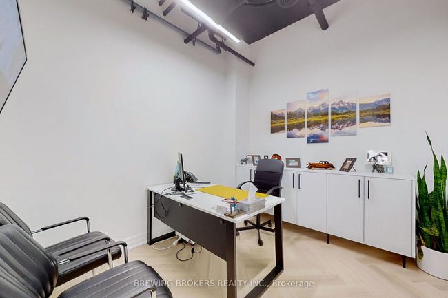 404-406 - 1275 Finch Ave W, Home with 0 bedrooms, 0 bathrooms and 3 parking in North York ON | Image 36