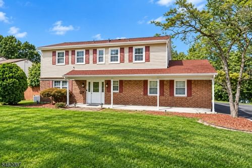 24 Fleetwood Dr, Rockaway, NJ, 07866-2313 | Card Image