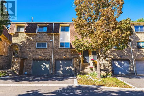 27 Melanie Crescent, Hamilton (Waterdown), ON, L0R2H0 | Card Image