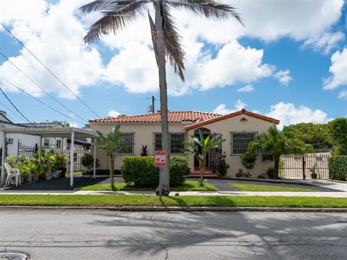 1242 Sw 21st Ter, Miami, FL, 33145-2923 | Card Image