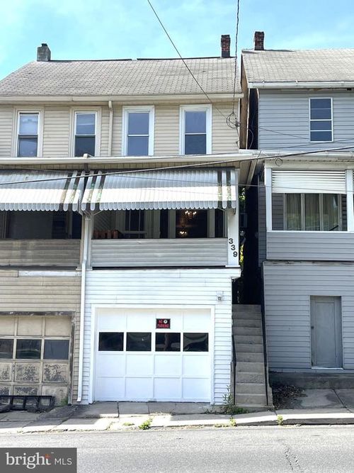 331 E Patterson St, Lansford, PA, 18232-1507 | Card Image