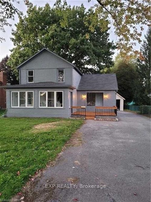 6525 O'Neil St, Niagara Falls, ON, L2J1M9 | Card Image