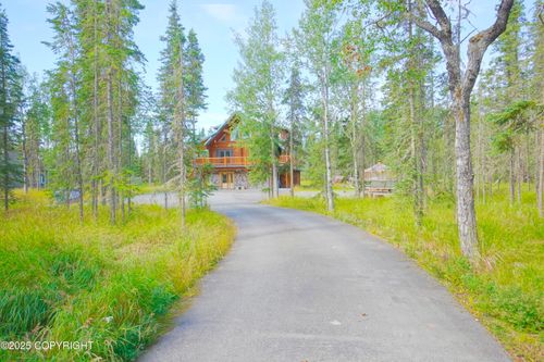 2730 Seine Ct, Kenai, AK, 99611-8828 | Card Image