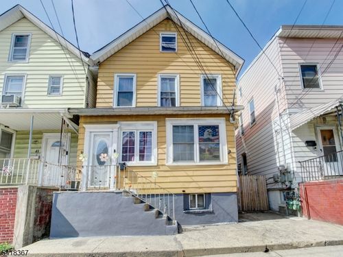 39 Rankin St, Elizabethport, NJ, 07206-1118 | Card Image