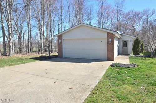 414 Orchard Hill, Leetonia, OH, 44431 | Card Image