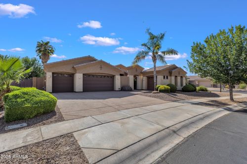 4204 S Winter Ln, Gilbert, AZ, 85297-9624 | Card Image