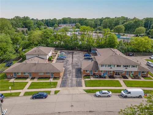 2648 Parklawn Dr, Dayton, OH, 45440-1252 | Card Image