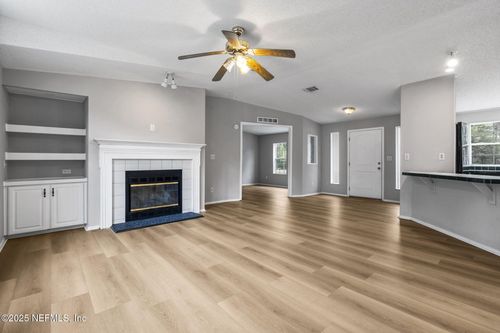 4119 Sunnyside Dr, Middleburg, FL, 32068-7332 | Card Image