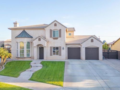2925 Sandalwood Ct, El Centro, CA, 92243-3694 | Card Image