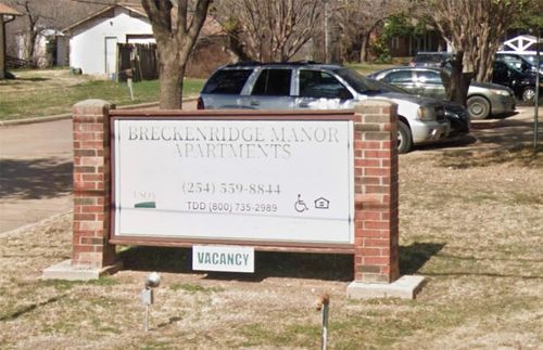 200 N Palmer Ave, Breckenridge, TX, 76424-3257 | Card Image