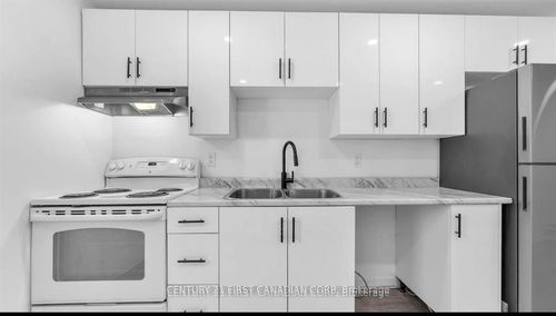 413 Main St S, Exeter, ON, N0M1S2 | Card Image