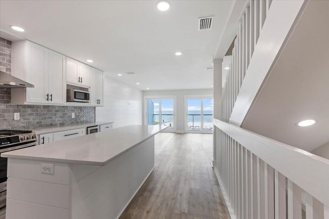 4 - 8059 W Highway 98, Townhouse with 3 bedrooms, 3 bathrooms and 2 parking in Port St. Joe FL | Image 13