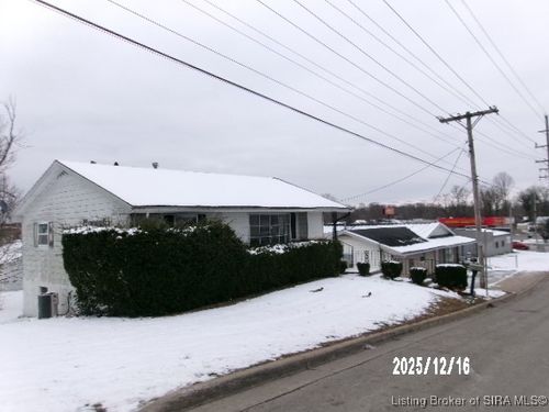 1502 Beech St, Bedford, IN, 47421-3014 | Card Image