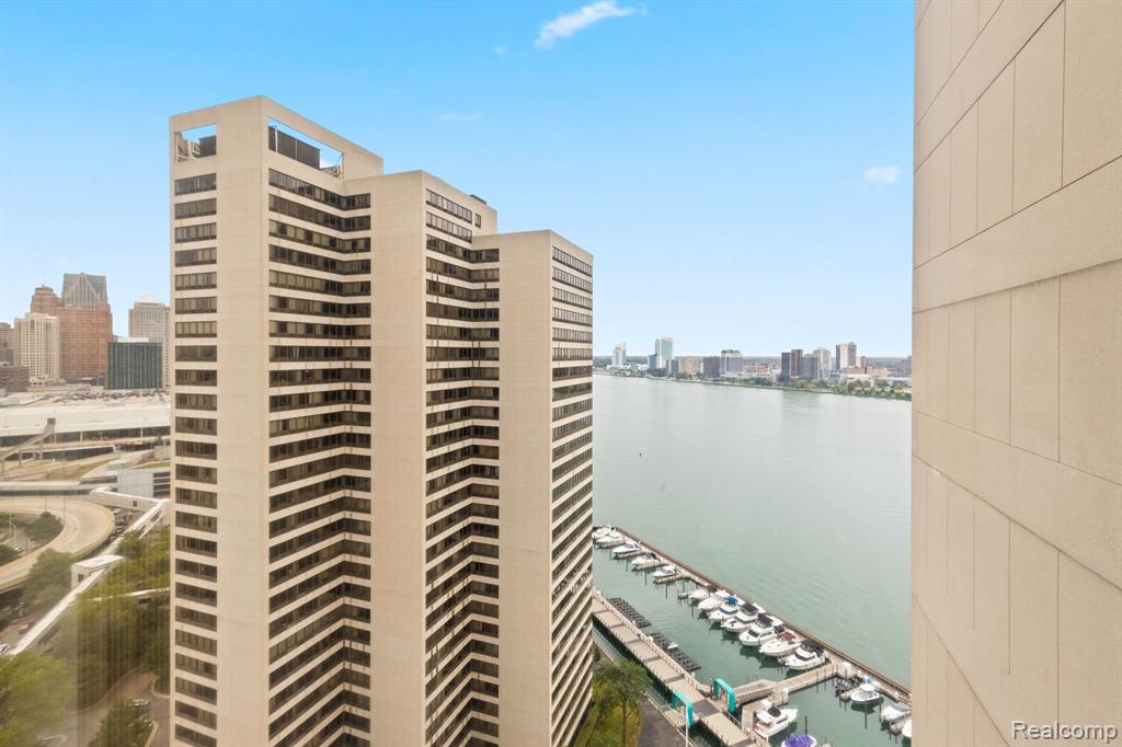 22C 1001 W Jefferson Avenue, For Sale in Detroit Zoocasa