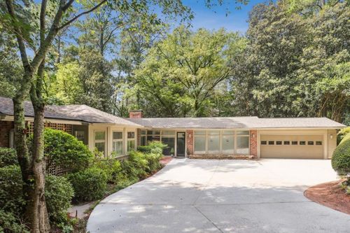 572 Hillside Dr Nw, Atlanta, GA, 30342-3630 | Card Image