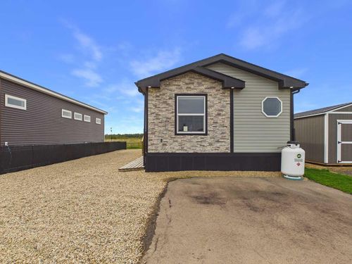 191-41019 Range Road 11, Bentley, AB, T0C0J1 | Card Image