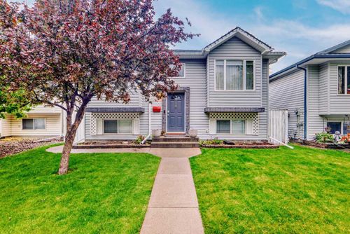 210 Uplands Boulevard N, Lethbridge, AB, T1H6S6 | Card Image