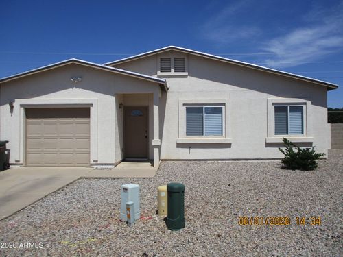 754 Four Winds Cir, Sierra Vista, AZ, 85635-1660 | Card Image