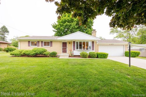 1156 Bielby St, Waterford, MI, 48328-1302 | Card Image