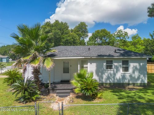2002 Greater Ave, Biloxi, MS, 39531-5104 | Card Image