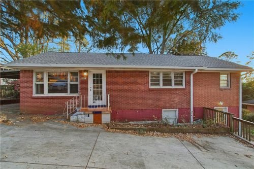 685 Melrose Dr, Forest Park, GA, 30297-3053 | Card Image