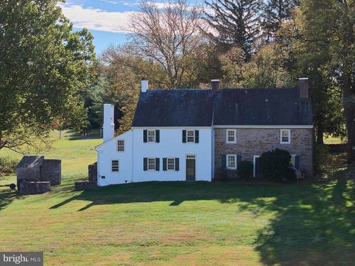 6832 Paxson Rd, NEW HOPE, PA, 18938-9660 | Card Image