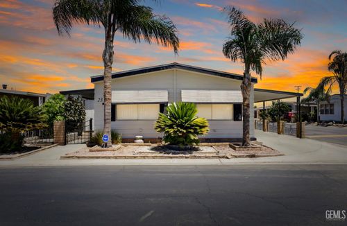 spc-23-6000 E Brundage Ln, Bakersfield, CA, 93307-2332 | Card Image
