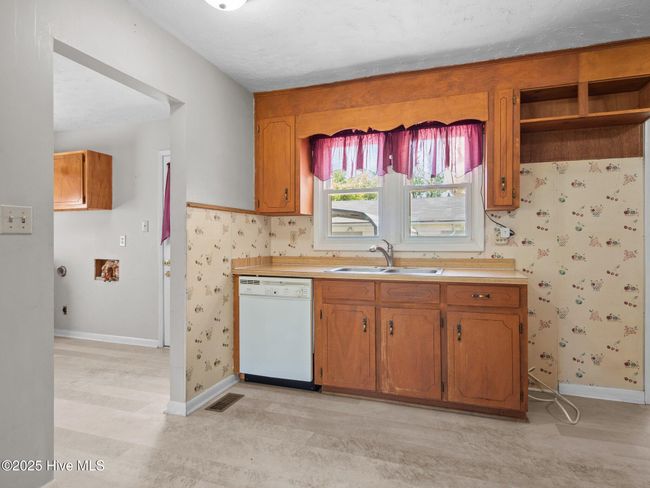 10 Jasper Rd, House other with 3 bedrooms, 2 bathrooms and 1 parking in Midway Park NC | Image 37