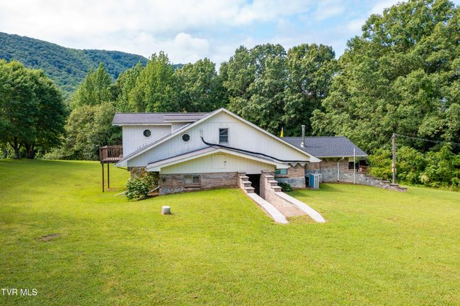 121 Dee Runion Rd, House other with 2 bedrooms, 2 bathrooms and null parking in Jonesborough TN | Image 33