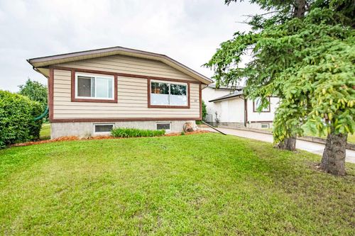 12 Opal Close, Lacombe, AB, T4L1P9 | Card Image