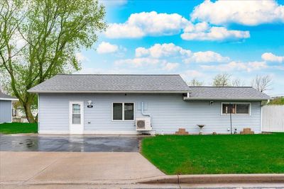 306 W Maple Street, House other with 3 bedrooms, 1 bathrooms and null parking in Roberts WI | Image 2