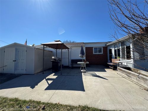948 Van Sull Street, Westland, MI, 48185 | Card Image