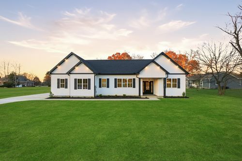 90 Kings Ln, Tullahoma, TN, 37388-2514 | Card Image