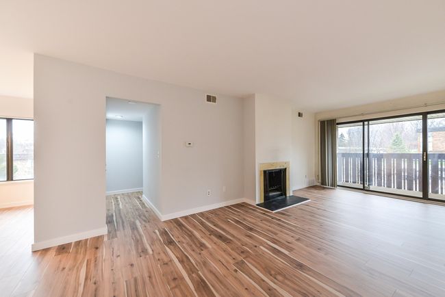 Unstaged Living Room | Image 11