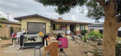 7617 Drummond Ave, Highland, CA, 92346-3667 | Card Image