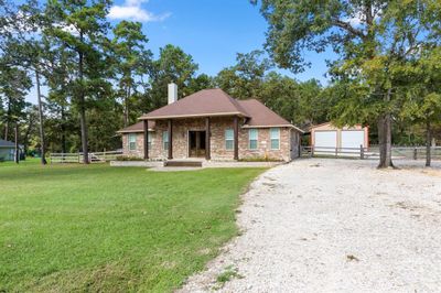 26024 Bent Oak Drive, House other with 3 bedrooms, 2 bathrooms and null parking in Hockley TX | Image 2