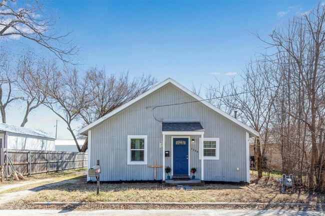 1309 Nugent St, House other with 2 bedrooms, 1 bathrooms and null parking in Bowie TX | Image 4