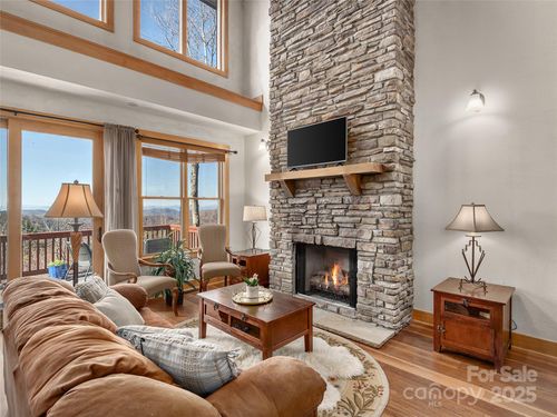 204-330 Vista Dr, Mars Hill, NC, 28754 | Card Image