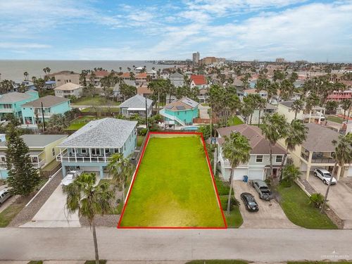 216 W Oleander St, South Padre Island, TX, 78597-7210 | Card Image