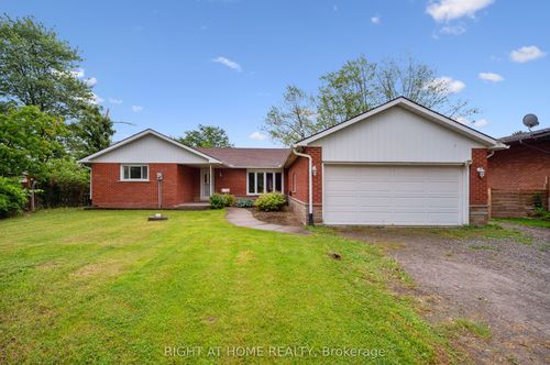 3567 Grimsby Rd, Grassie, ON, L0R1M0 | Card Image