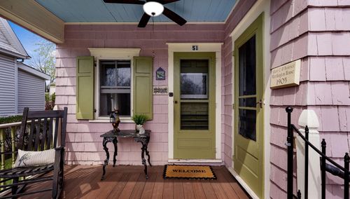 51 Hillside Ave, DOYLESTOWN, PA, 18901-4806 | Card Image