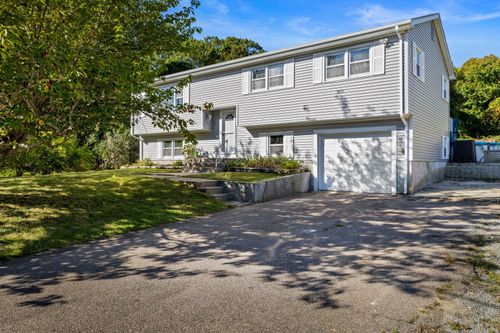 10 Riched Ln, Uncasville, CT, 06382-1907 | Card Image